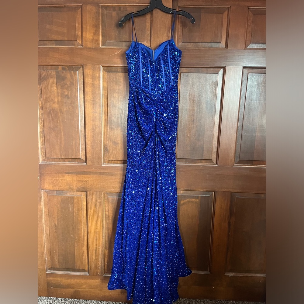 Sherri Hill Dress - Picture 2 of 9